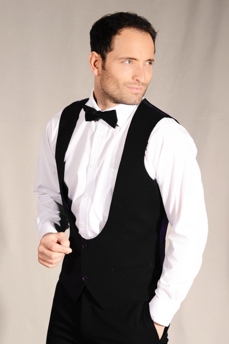 Rockland Scoop Neck Slim Fit Waistcoat in Black